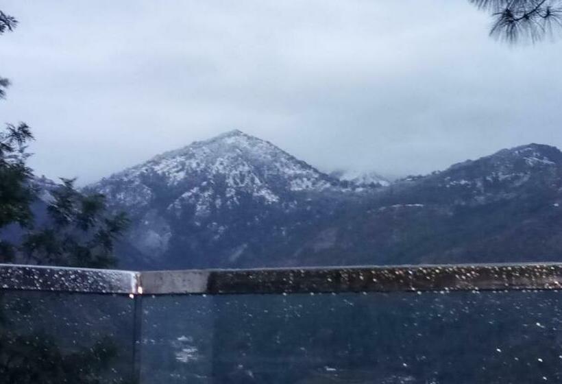 בית מלון כפרי The Golden Sunrise