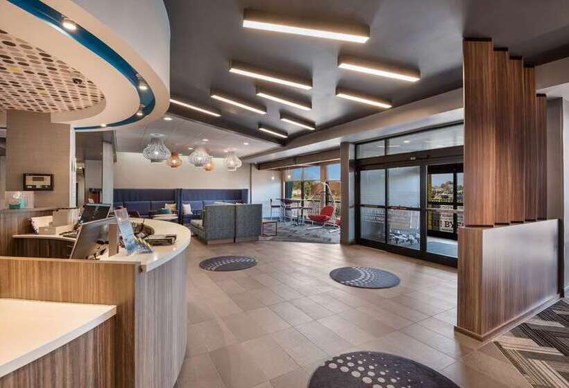 فندق Tru By Hilton Warsaw