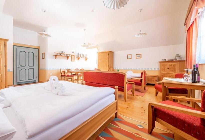 Libušín & Maměnka Národní Kulturní Památky