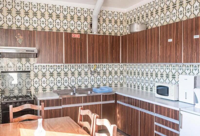 פנסיון Beach Avenue Apartment