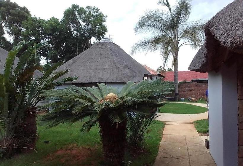 פנסיון Castle Ridge Guesthouse