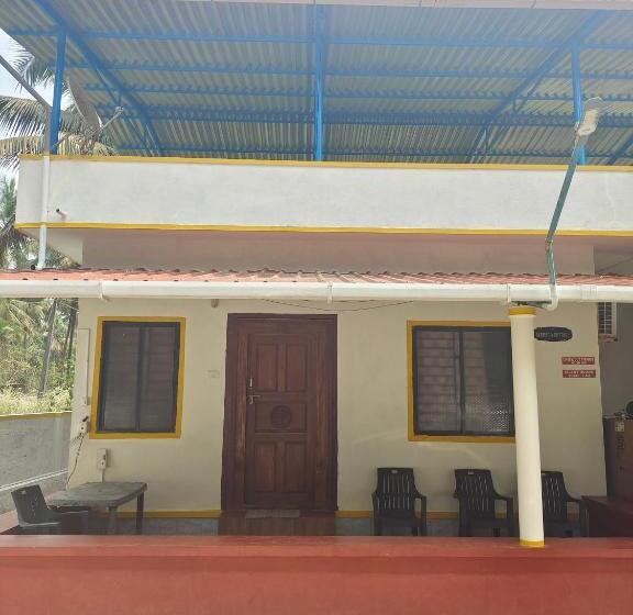 펜션 His Grace Sea View Cottages   Private Beach At Malpe