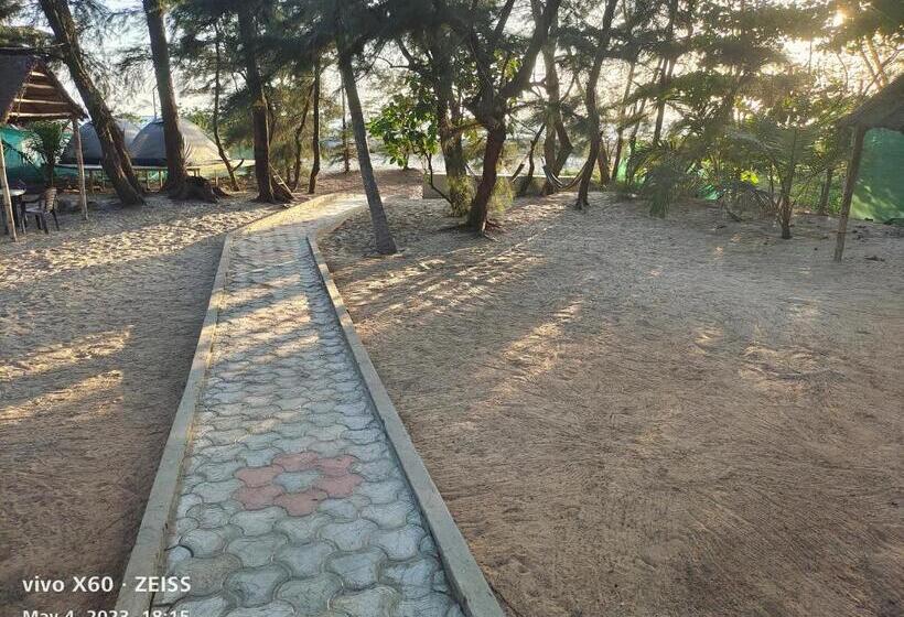 펜션 His Grace Sea View Cottages   Private Beach At Malpe