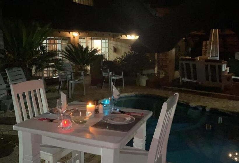 ペンション Ndzuti Guest House