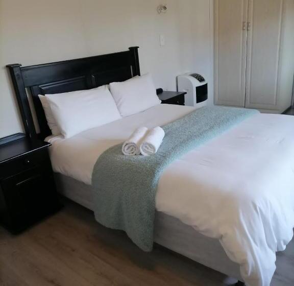 ペンション Ndzuti Guest House