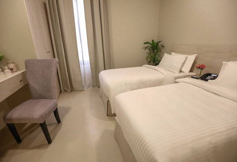 استراحتگاه Saken Village