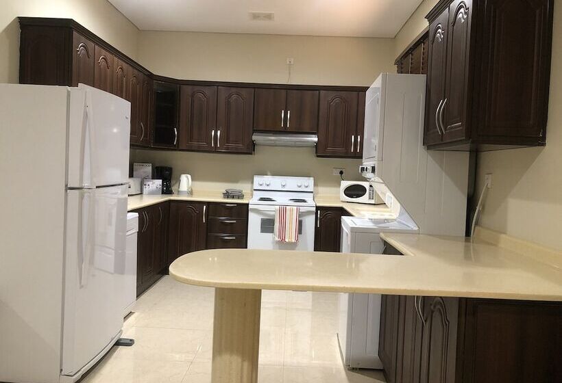 استراحتگاه Saken Village