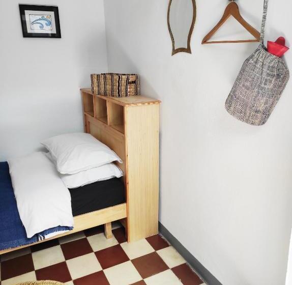 Vallparadis Pension Familiar Firdaus