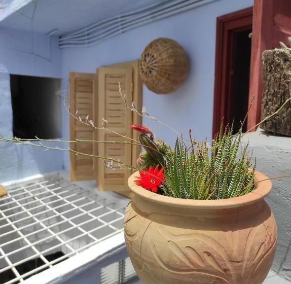 Vallparadis Pension Familiar Firdaus