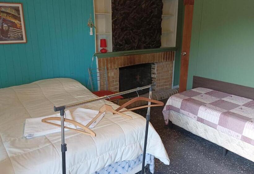 호스텔 El Pelícano Hostal