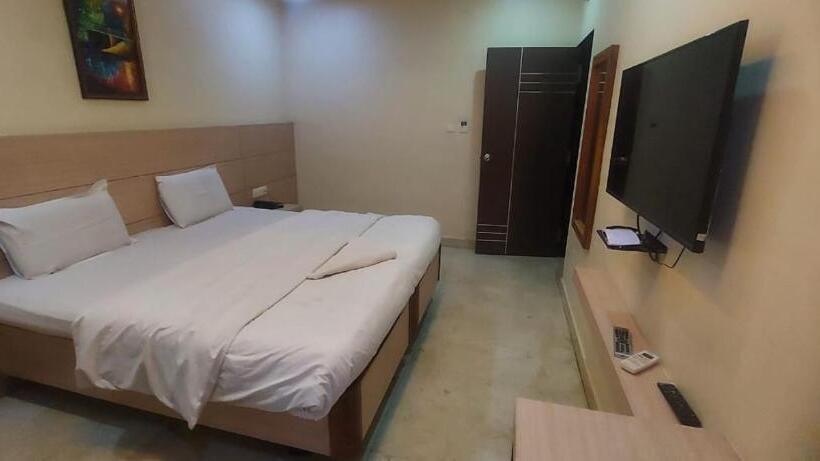 호스텔 Sri Aditya Inn