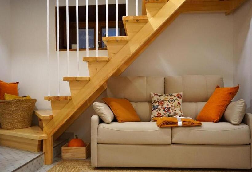 Apartamentos Turísticos El Peñón