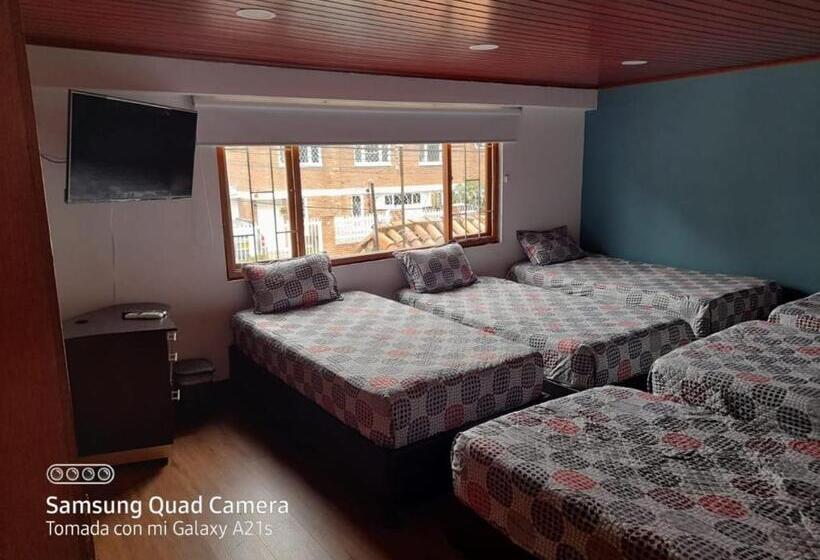 Bed and Breakfast Acogedor Hostal Usaquen La Parada Del Tren