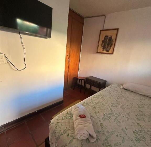 تختخواب و صبحانه Acogedor Hostal Usaquen La Parada Del Tren