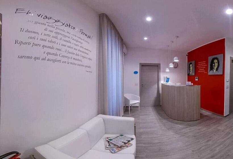 تختخواب و صبحانه Le Origini Rooms&suite