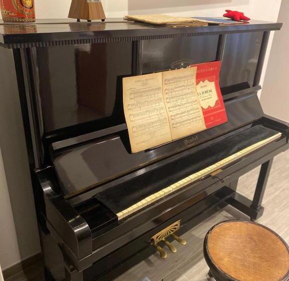 تختخواب و صبحانه Le Origini Rooms&suite