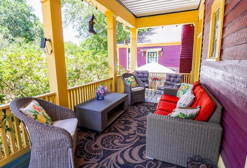 ベッドアンドブレックファースト The Steamboat Inn