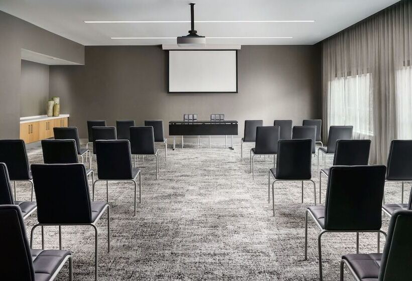 Ac Hotel By Marriott Portland Beaverton