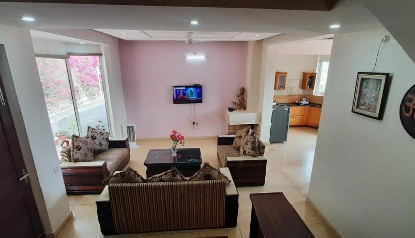 酒店 Amravati Resort