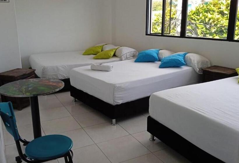 호텔 Anapoima Plaza In