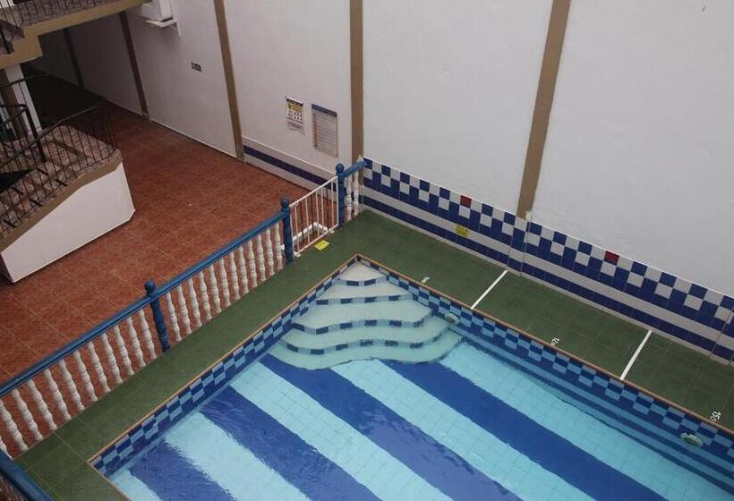 호텔 Anapoima Plaza In