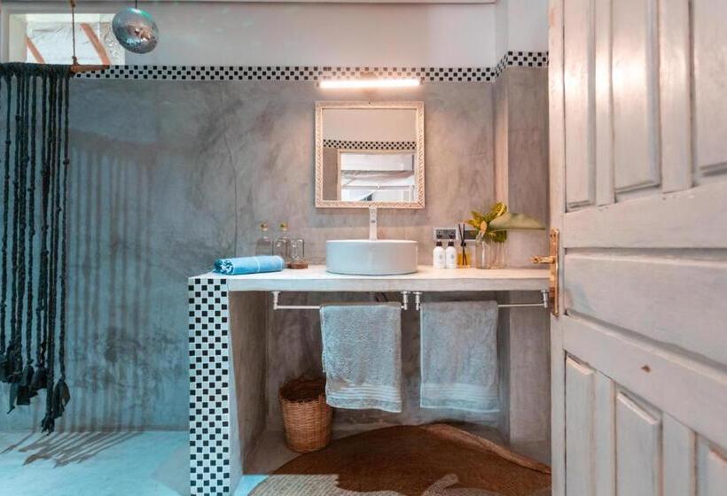 فندق B4 Boutique