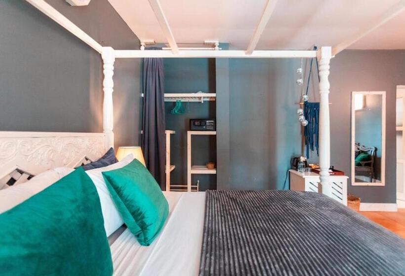 فندق B4 Boutique