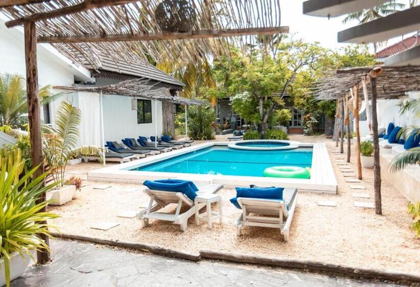 فندق B4 Boutique