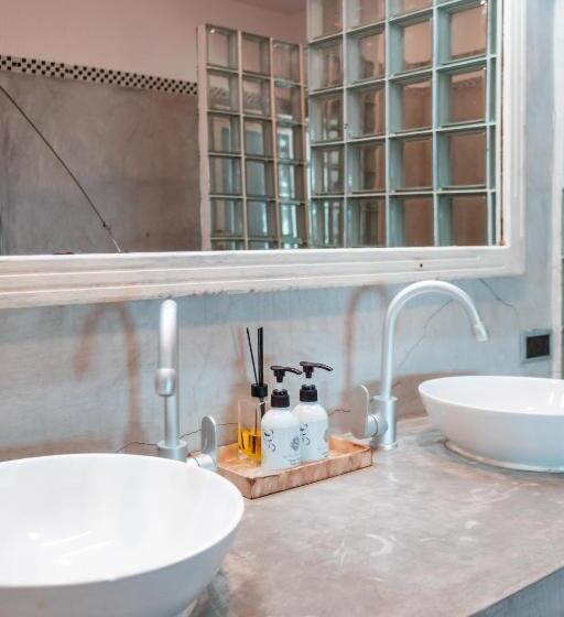 فندق B4 Boutique