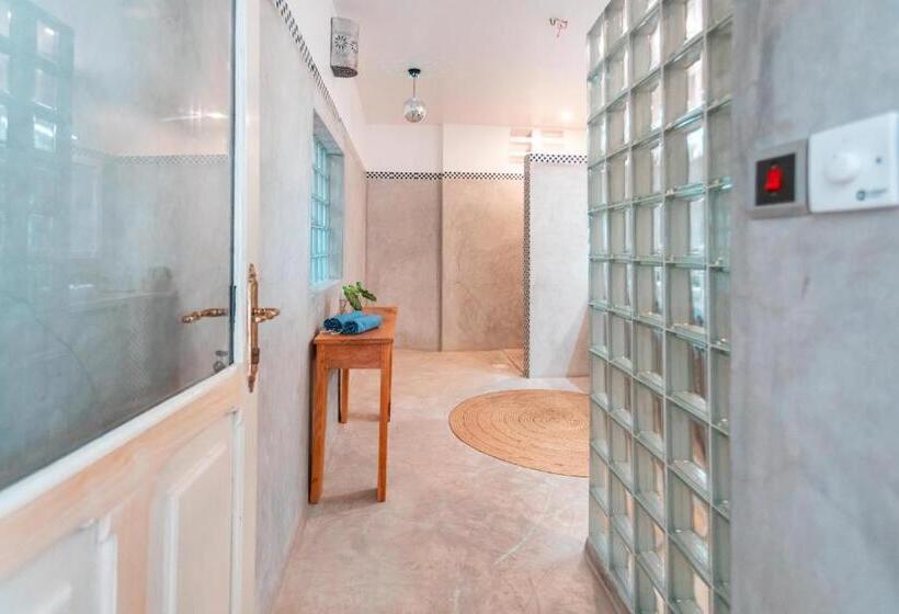 فندق B4 Boutique