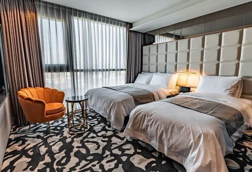 Best Louis Hamilton Hotel West Busan