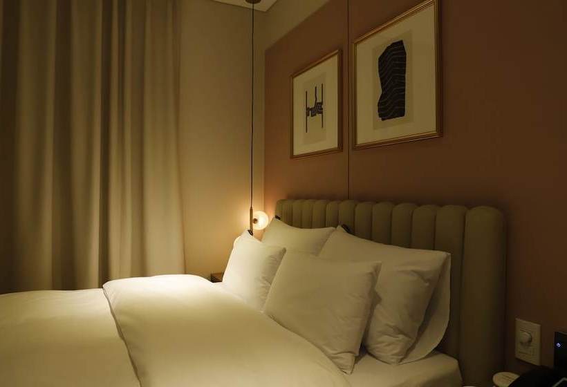 호텔 Browndot Chungju Station