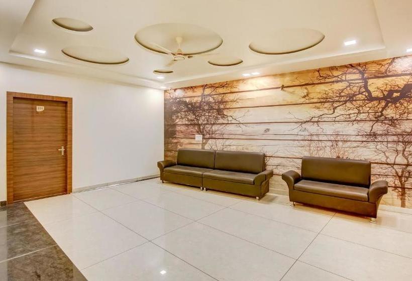 فندق Capital O 75958  Paris Inn