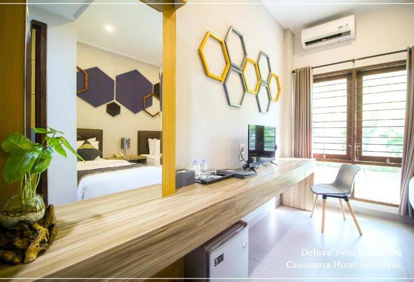 בית מלון כפרי Casananta Seminyak