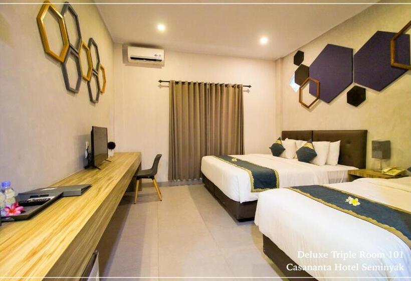 בית מלון כפרי Casananta Seminyak