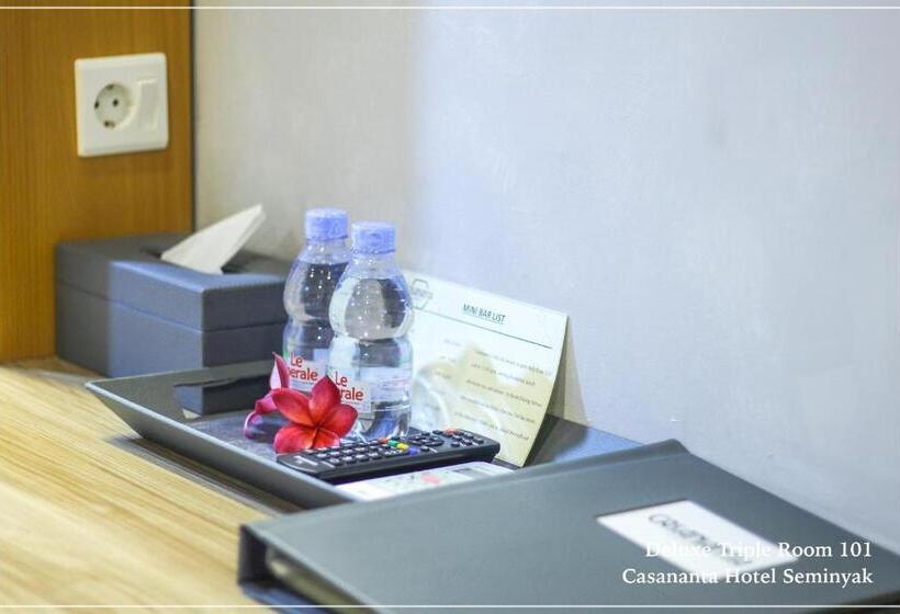 בית מלון כפרי Casananta Seminyak