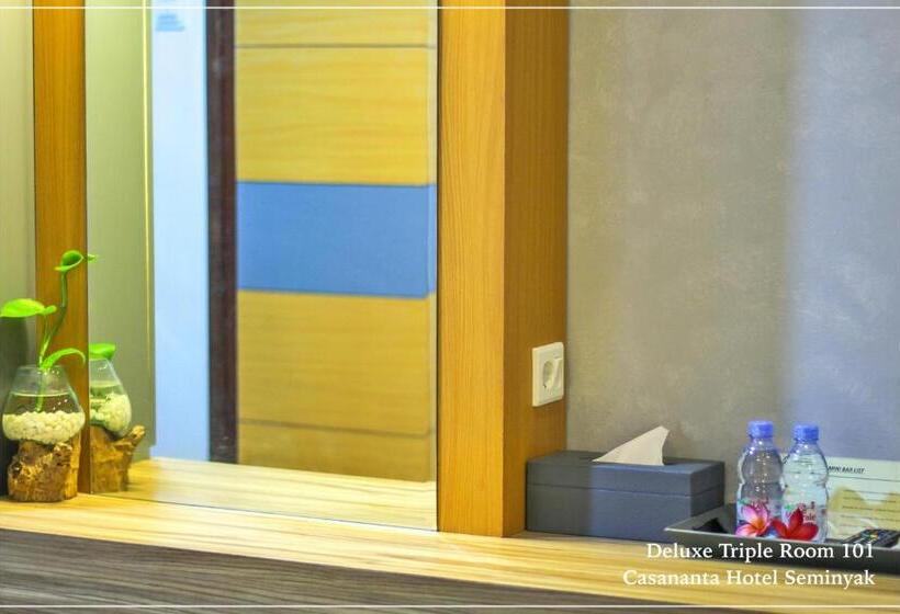 בית מלון כפרי Casananta Seminyak