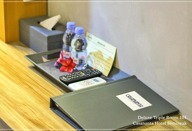 בית מלון כפרי Casananta Seminyak