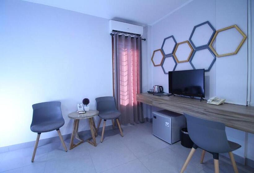 בית מלון כפרי Casananta Seminyak