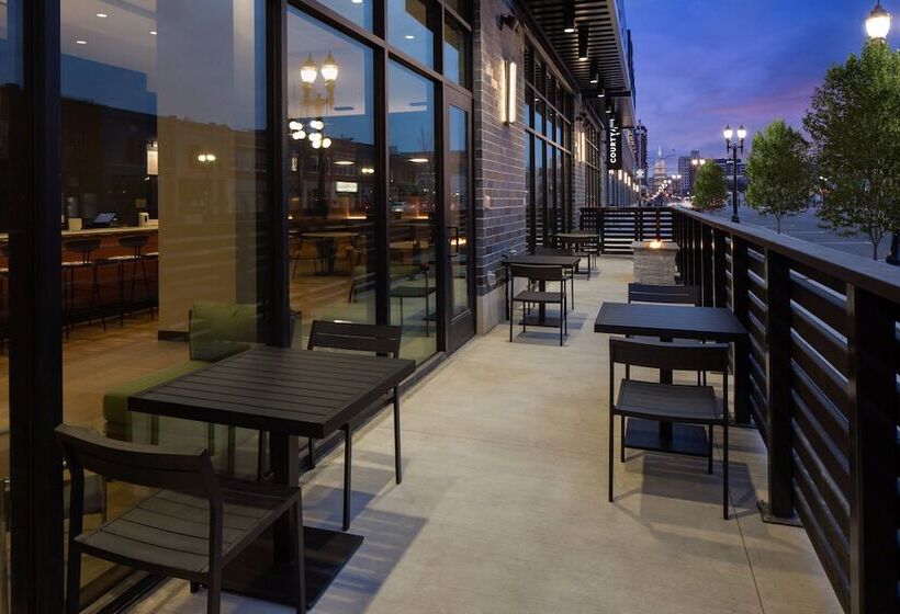 فندق Courtyard By Marriott Lansing Downtown