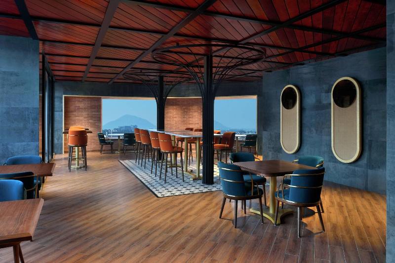 בית מלון כפרי Courtyard By Marriott Nashik