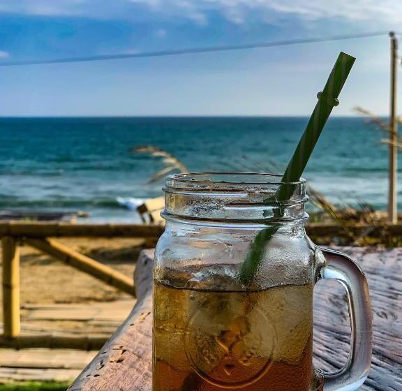 هتل Free Spirit Ecuador, Puerto Engabao