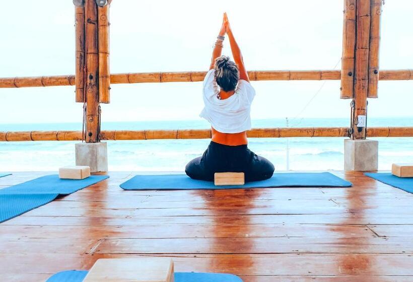 هتل Free Spirit Ecuador, Puerto Engabao