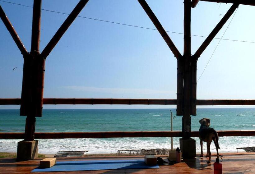 هتل Free Spirit Ecuador, Puerto Engabao