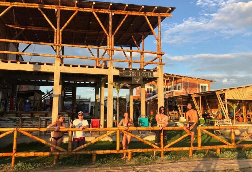 هتل Free Spirit Ecuador, Puerto Engabao