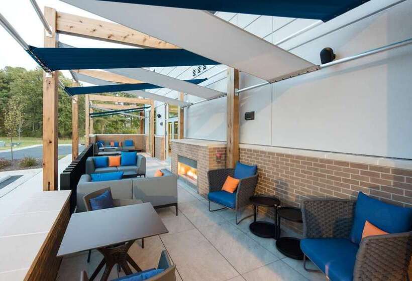 Отель Hampton Inn By Hilton Smithfield Selma