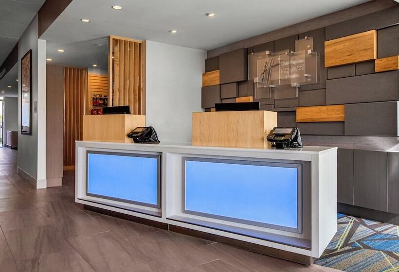 בית מלון כפרי Holiday Inn Express & Suites Sanford   Lake Mary, An Ihg