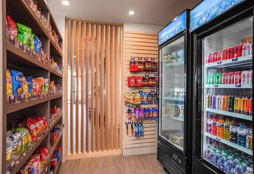 בית מלון כפרי Holiday Inn Express & Suites Sanford   Lake Mary, An Ihg