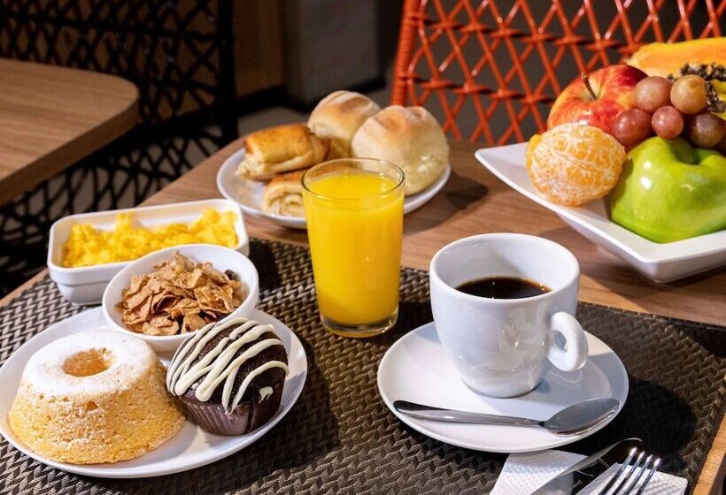 Отель Ibis Ponta Grossa