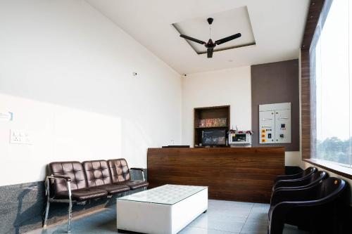 酒店 Oyo 76659 Airport